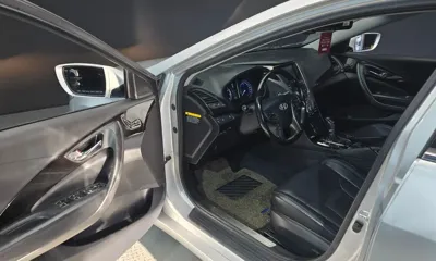 Hyundai Grandeur 2011, 185789 км, за 3061.89 USD - фото 10