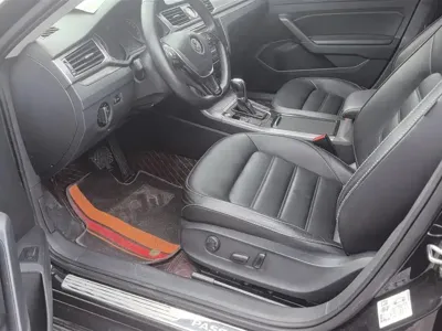 Volkswagen Passat 2019, 95200 км, за 10476.55 USD - фото 9