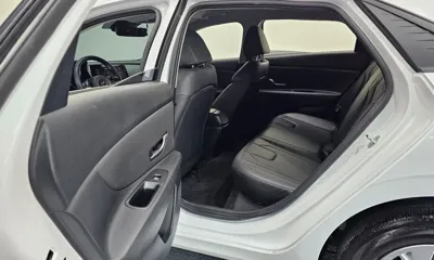 Hyundai Avante 2021, 48608 км, за 10962.32 USD - фото 26