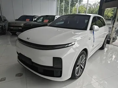 Li Auto Li L7 · 2024 год