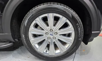Ford Explorer 2020, 65865 км, за 18874.16 USD