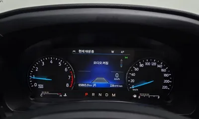 Ford Explorer 2020, 65865 км, за 18874.16 USD - фото 8