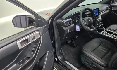 Ford Explorer 2020, 65865 км, за 18874.16 USD - фото 12