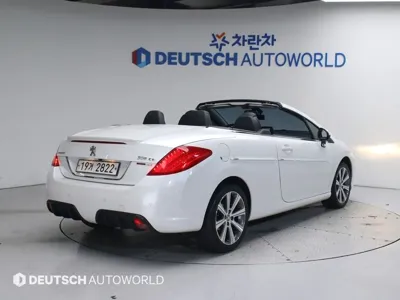 Peugeot 308 2014, 73635 км, за 9844.73 USD