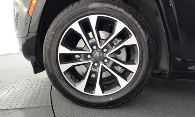 Jeep Cherokee 2023, 46517 км, за 28928.03 USD