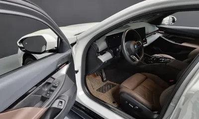 BMW 5-Series 2024, 21505 км, за 39158.91 USD - фото 10