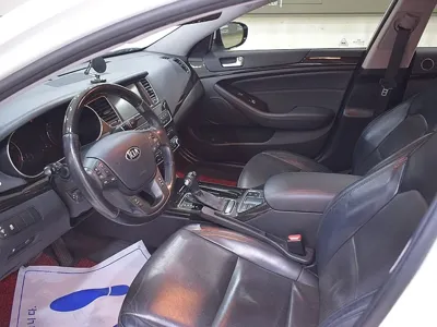 Kia K7 2014, 176260 км, за 3900.06 USD