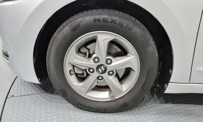 Hyundai Avante 2016, 140438 км, за 5483.98 USD