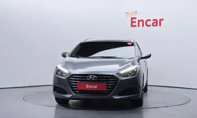 Hyundai i40 2016, 47156 км, за 8652.1 USD