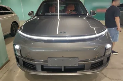 Li Auto L8 2025, 8100 км, за 46949 USD