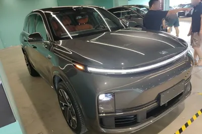 Li Auto L8 2025, 8100 км, за 46949 USD