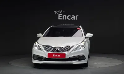 Hyundai Grandeur 2015, 161394 км, за 4757.18 USD