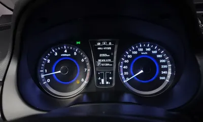 Hyundai Grandeur 2015, 161394 км, за 4757.18 USD - фото 8