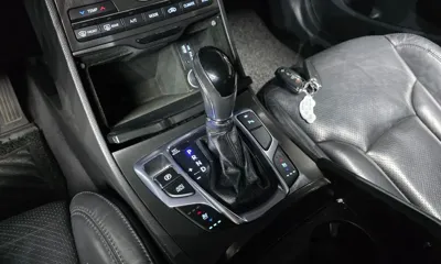Hyundai Grandeur 2015, 161394 км, за 4757.18 USD - фото 9