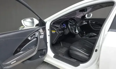 Hyundai Grandeur 2015, 161394 км, за 4757.18 USD - фото 12