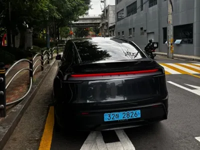 Tesla Model Y 2025, 12000 км, за 18708.15 USD