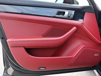 Porsche Panamera 2017, 96000 км, за 41054.08 USD