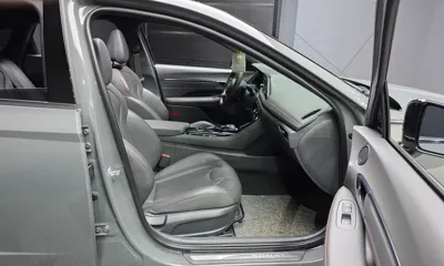 Hyundai Sonata 2022, 56362 км, за 16186.69 USD - фото 11
