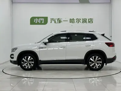 Volkswagen Tayron 2022, 48000 км, за 20570.53 USD