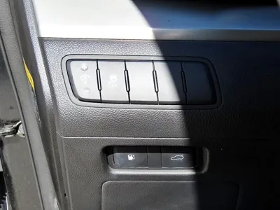 Kia K7 2014, 192527 км, за 3766.1 USD - фото 12