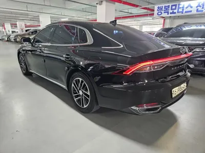 Hyundai Grandeur 2021, 115734 км, за 11525.68 USD