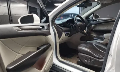 Lincoln MKC 2018, 133338 км, за 6739.35 USD - фото 10
