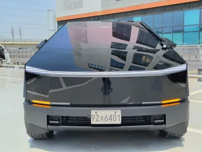 Tesla Cybertruck 2025, 6970 км, за 103539.87 USD - фото 3