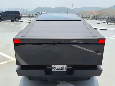 Tesla Cybertruck 2025, 6970 км, за 103539.87 USD - фото 4
