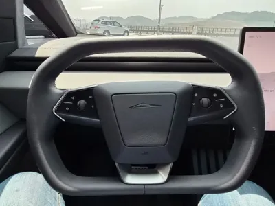 Tesla Cybertruck 2025, 6970 км, за 103539.87 USD - фото 12