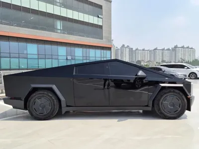 Tesla Cybertruck 2025, 6970 км, за 103539.87 USD - фото 13