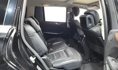 Mercedes-Benz GLS-Class 2017, 141935 км, за 18839.44 USD - фото 12