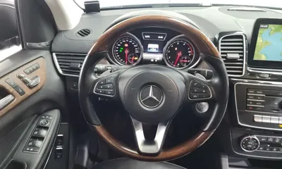 Mercedes-Benz GLS-Class 2017, 141935 км, за 18839.44 USD - фото 13