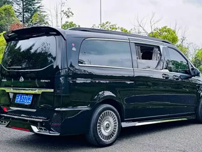 Mercedes-Benz Vito 2022, 72000 км, за 33254.21 USD