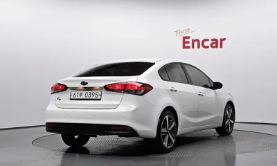 Kia K3 2017, 95956 км, за 5279.15 USD