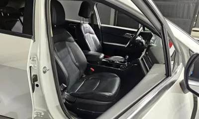 Kia Sportage 2023, 115089 км, за 12365.17 USD - фото 12