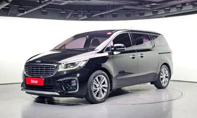 Kia Canival · 2020 год