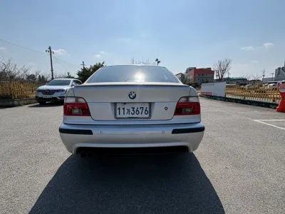 BMW 5-Series 2003, 196000 км, за 8456.94 USD