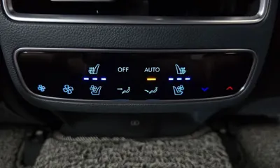 Genesis GV70 2025, 38177 км, за 31900.75 USD - фото 19