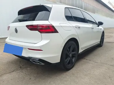 Volkswagen Golf 2022, 45000 км, за 17313.73 USD