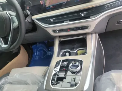 BMW X7 2023, 25000 км, за 74050.89 USD - фото 6