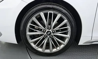 Hyundai Grandeur 2018, 159158 км, за 8261.78 USD