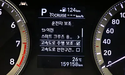 Hyundai Grandeur 2018, 159158 км, за 8261.78 USD - фото 20