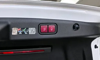 Mercedes-Benz E-Class 2025, 24415 км, за 38316.45 USD - фото 30