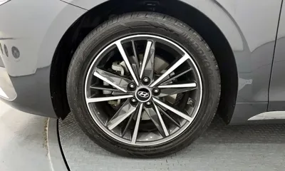 Hyundai Grandeur 2022, 51010 км, за 15426.02 USD