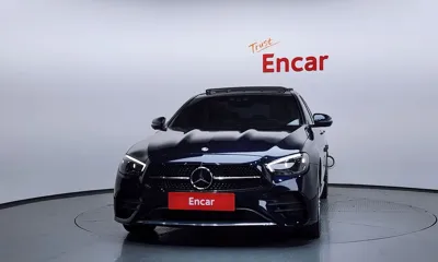 Mercedes-Benz E-Class 2022, 25405 км, за 28545.13 USD