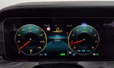 Mercedes-Benz E-Class 2022, 25405 км, за 28545.13 USD - фото 8