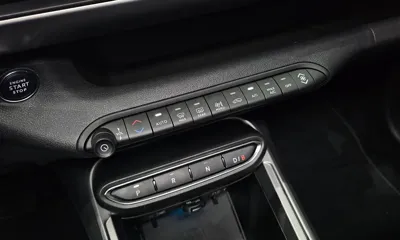 Jeep Avenger 2024, 15100 км, за 21479.23 USD - фото 9