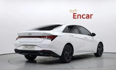 Hyundai Avante 2023, 43735 км, за 11395.45 USD