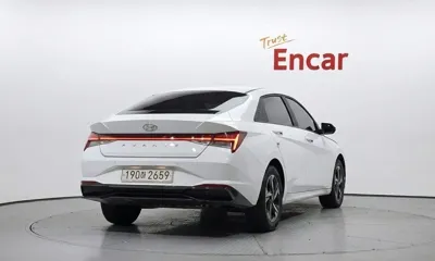 Hyundai Avante 2023, 43735 км, за 11395.45 USD