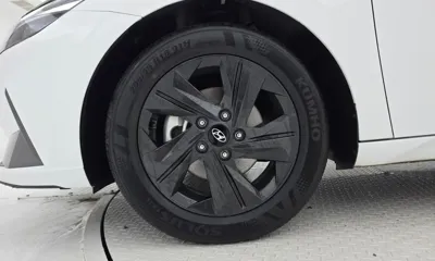 Hyundai Avante 2023, 43735 км, за 11395.45 USD